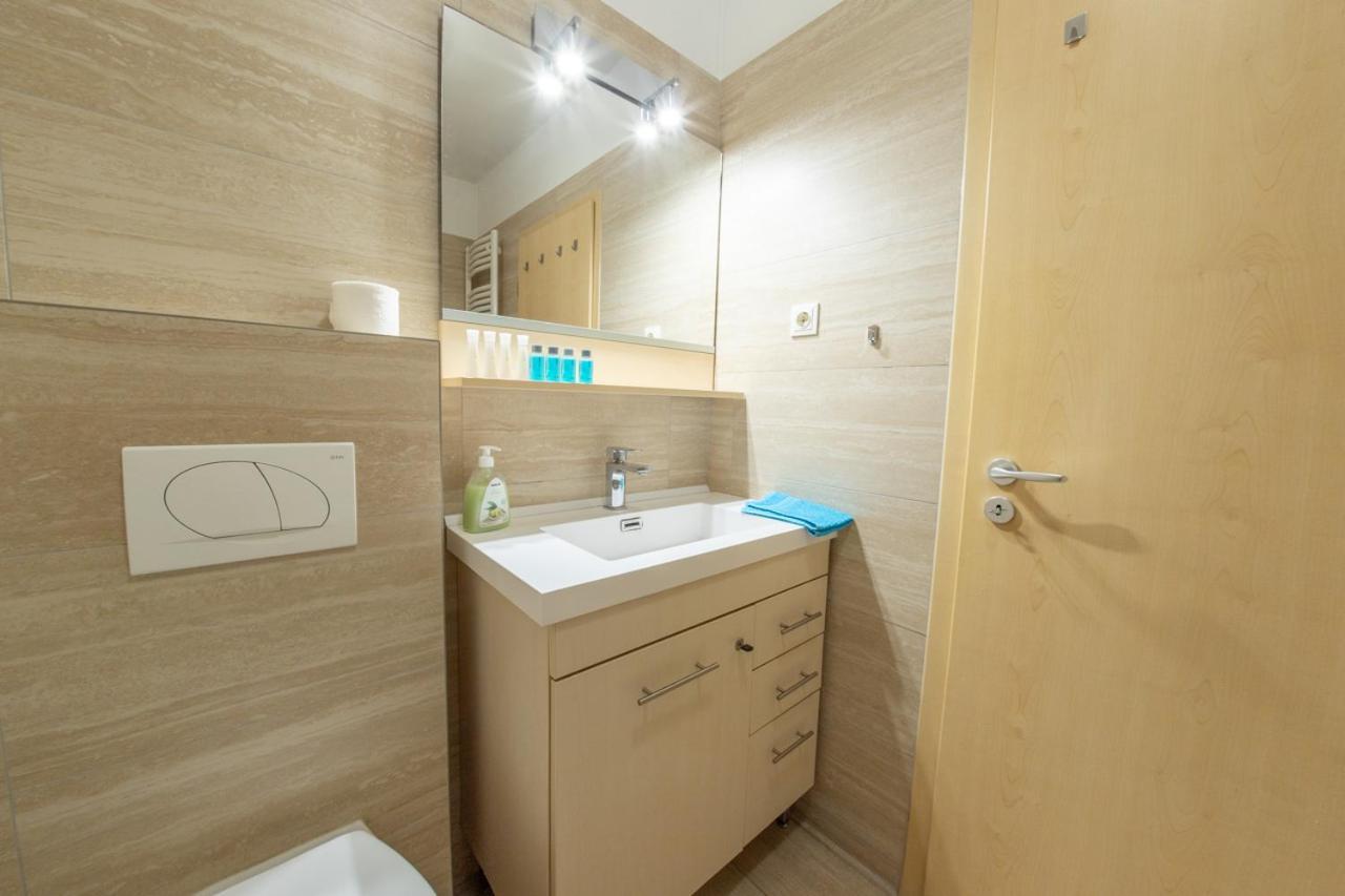 Apartment City Inn Pécs Extérieur photo